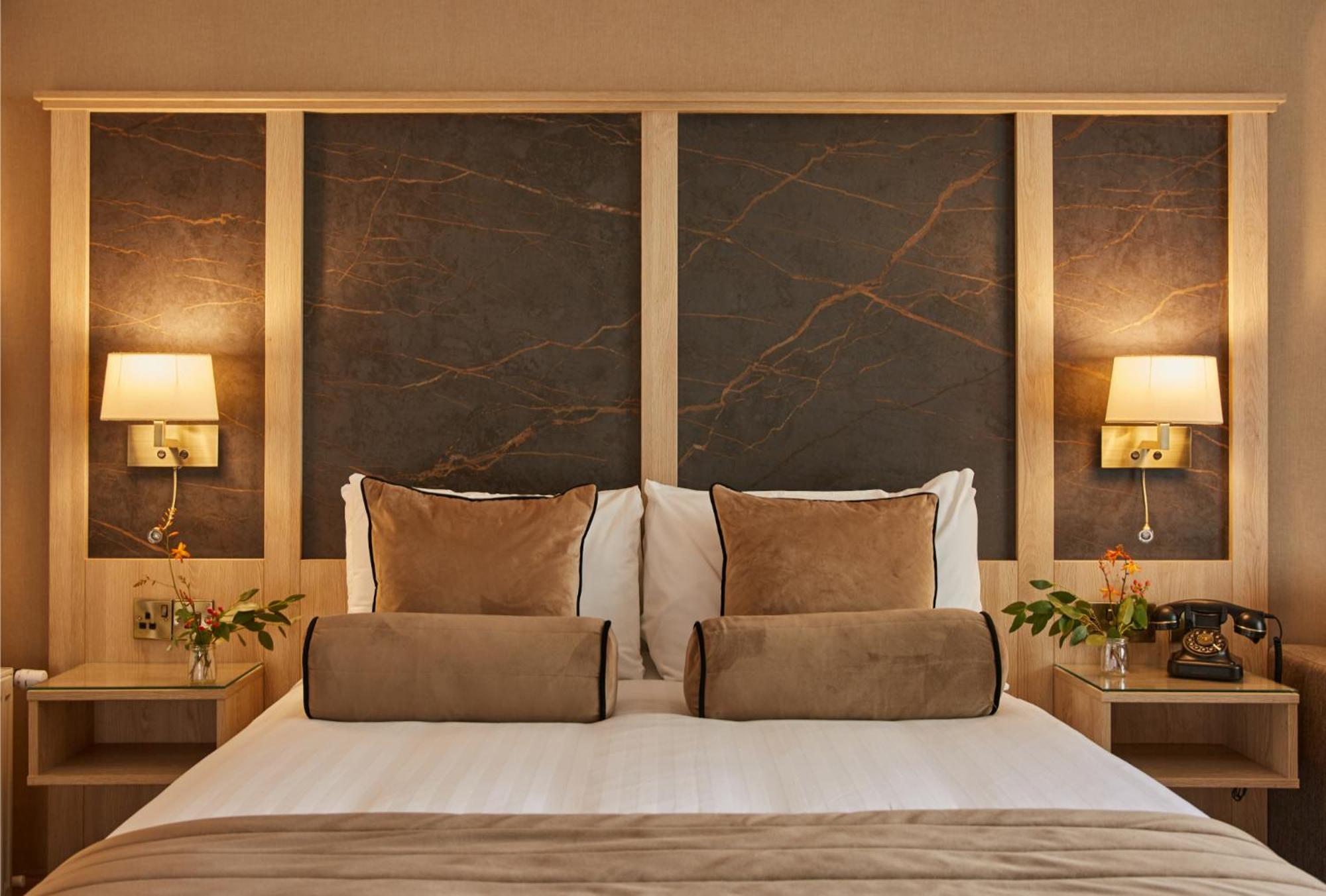 County Arms Birr Otel Dış mekan fotoğraf
